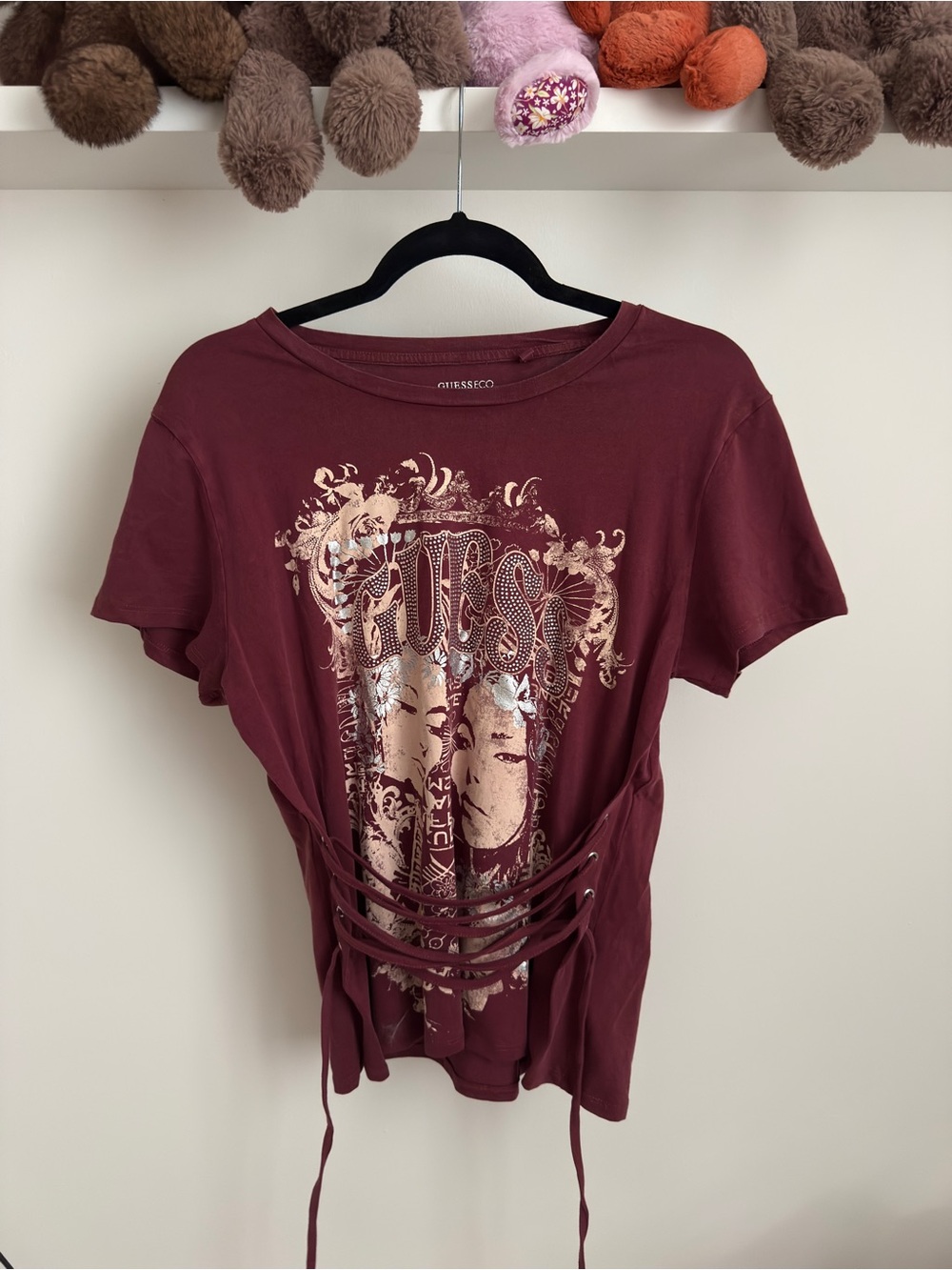 GUESS ECO Y2K Lace-Up Rhinestone Graphic Tee – Burgundy – Size L